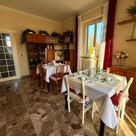 Couette-café La Strada Di Francesco D'assisi 3*